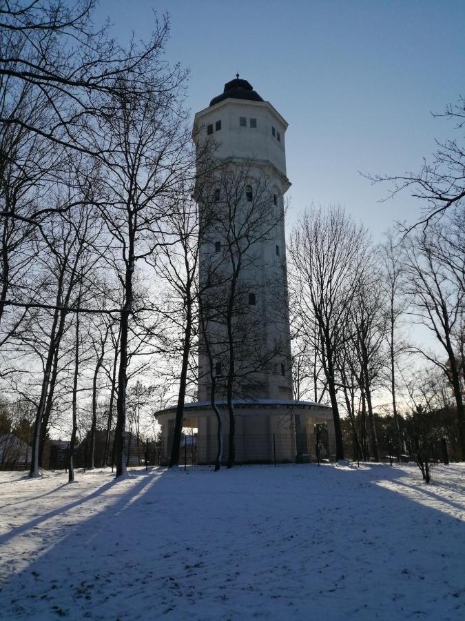 Ferienwohnung Am Wasserturm 호헨노이엔도르프 외부 사진