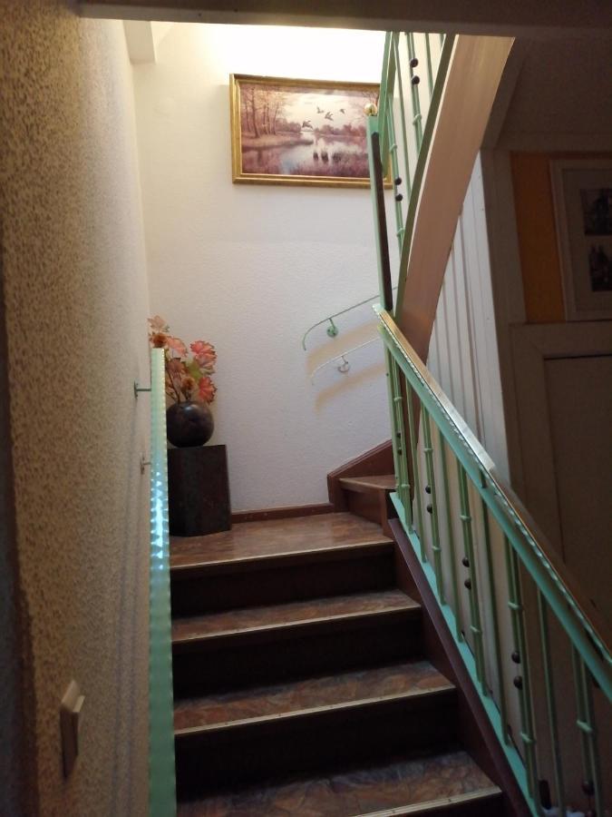 Ferienwohnung Am Wasserturm 호헨노이엔도르프 외부 사진